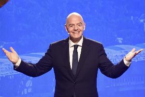 邮报:FIFA高层住的酒店有桌上足球游戏,阵容12人有3个门将