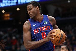 名记:NBA圈子里有一种观点认为杜伦正寻求均薪接近4000万的合同